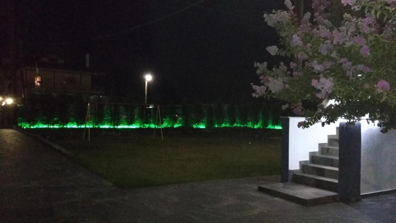 Zephyros Family Apartments 2 Ormos Panagias Dış mekan fotoğraf