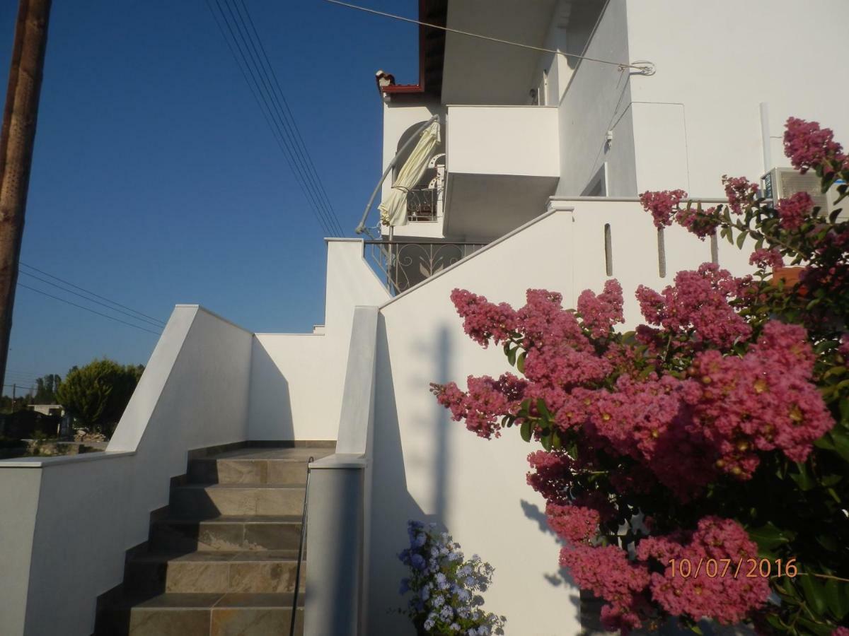 Zephyros Family Apartments 2 Ormos Panagias Dış mekan fotoğraf